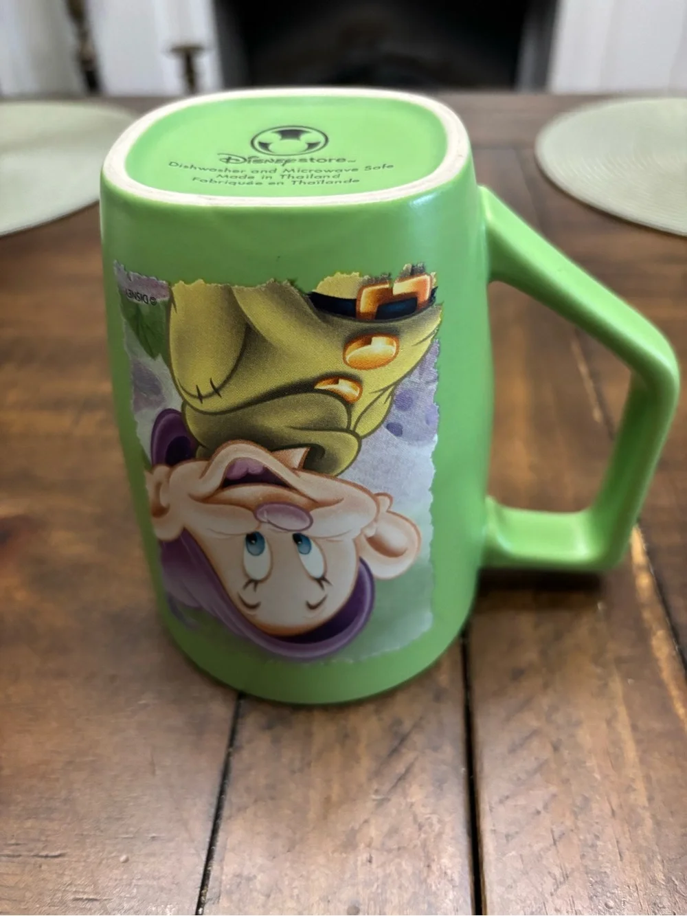 Large green ceramic Disney store dopey Snow White mug holds 18 ounces